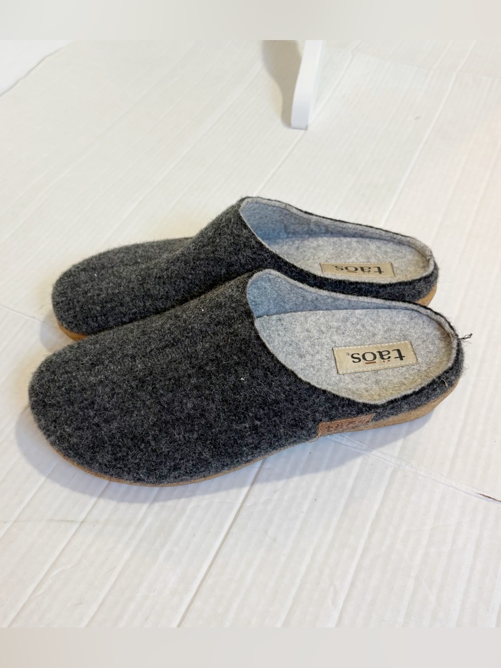 Taos Woolery Clog Wool Clog Slipper Size EU 42 Women’s Size 11 or 11.5 Gray